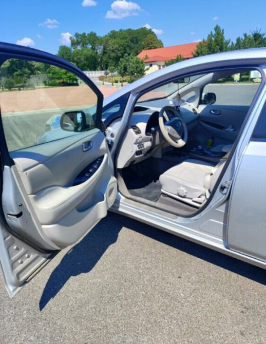 Nissan Leaf 2011 год Бендеры Бендеры - изображение 8