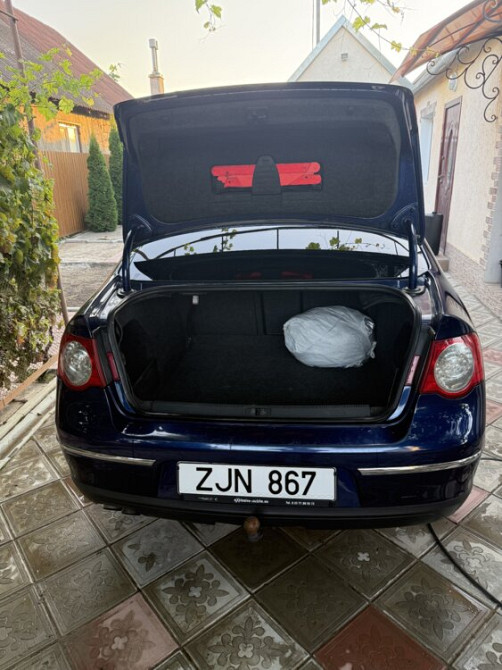 Volkswagen Passat 2008 год Парканы Парканы - изображение 4