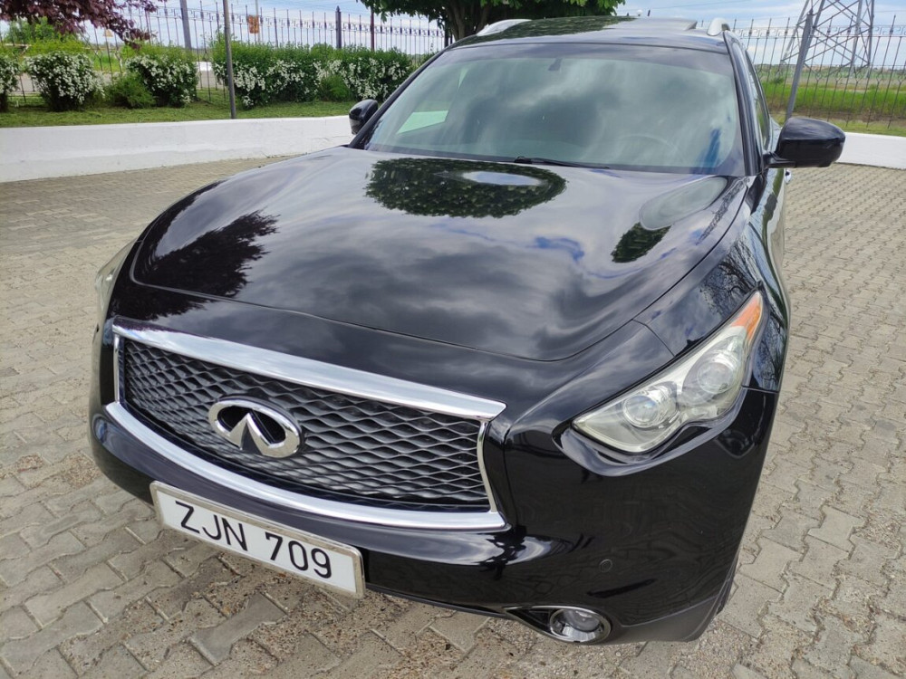 Срочно! Infiniti QX70 2015 года, 3.7 бензин. Резина - изображение 7