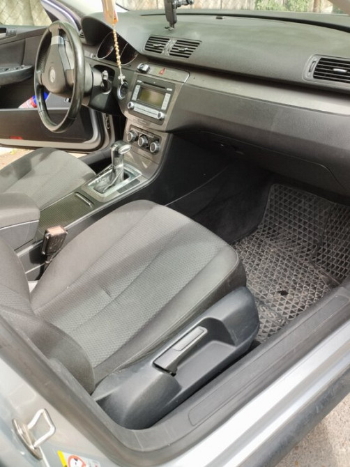 Volkswagen Passat 2010 год Рыбница Рыбница - изображение 3