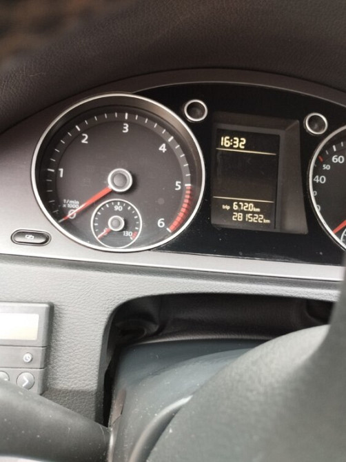 Volkswagen Passat 2010 год Рыбница Рыбница - изображение 2
