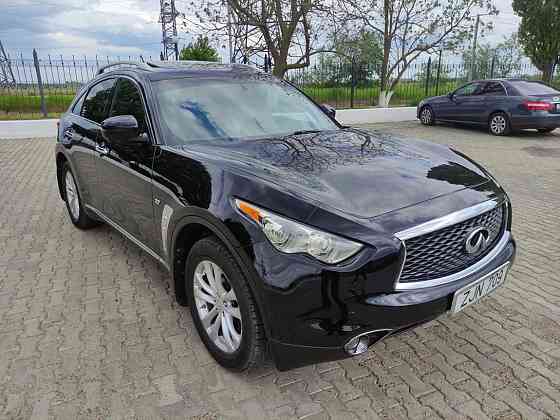 Infiniti QX70 2015 года, 3.7 бензин нейтральные номера. Рыбница