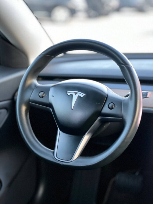 Tesla Model 3 2018 an Tiraspol Tiraspol - fotografie 7