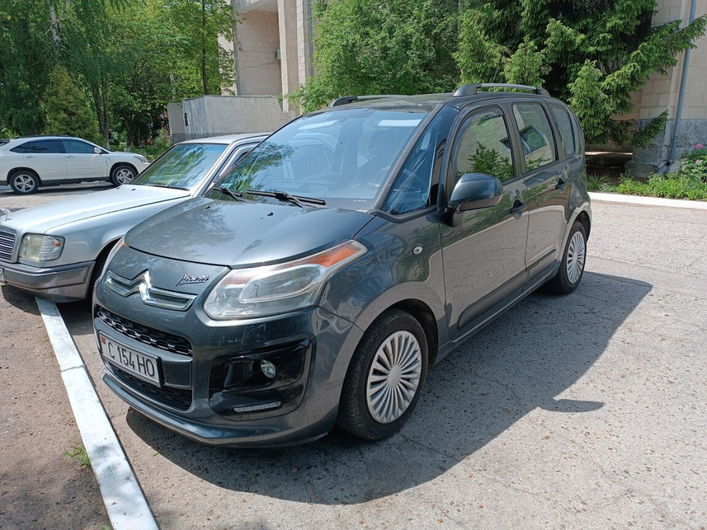 Citroen C3 Picasso 2014 an Bender Bender - fotografie 3