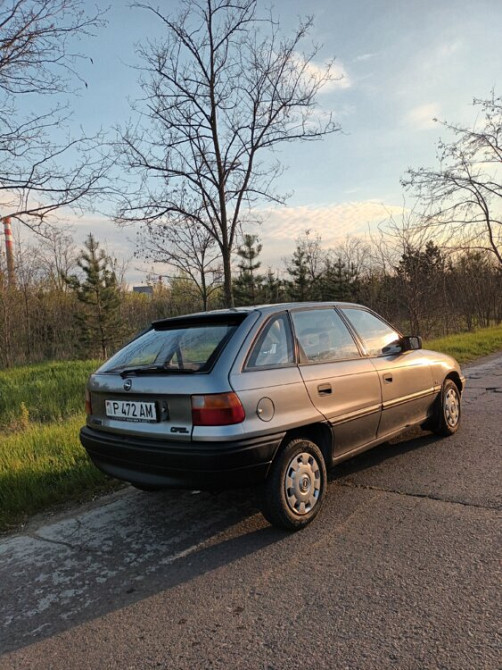 Opel Astra 1993 год Рыбница Рыбница - изображение 4
