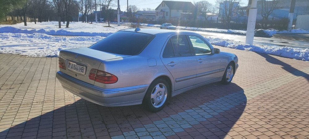 Mercedes E-Class 2001 год Тирасполь Тирасполь - изображение 3