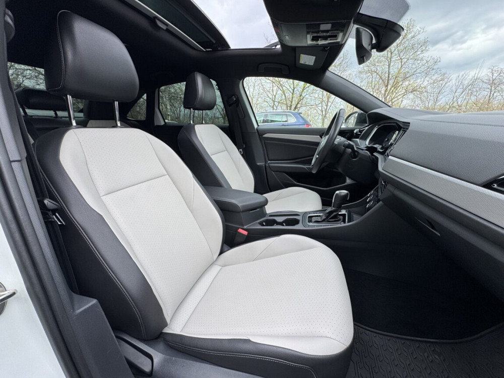 Volkswagen Jetta 2020 an Bender Bender - fotografie 8