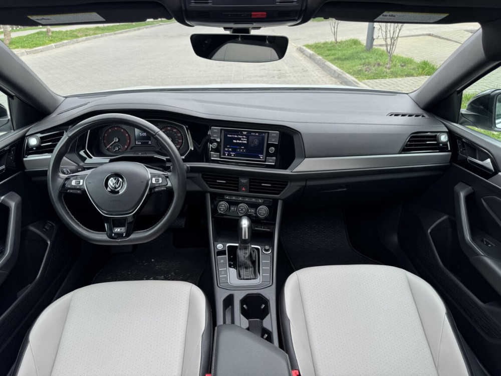Volkswagen Jetta 2020 an Bender Bender - fotografie 9