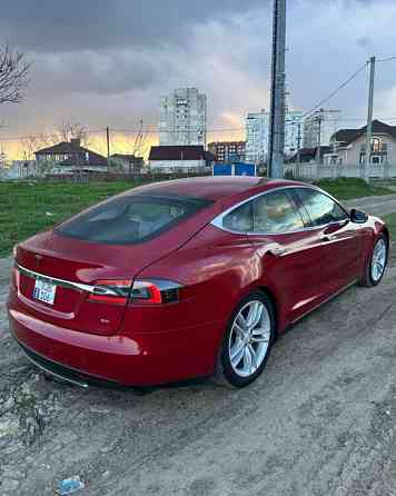 Tesla Model S 2014 год Рыбница Рыбница