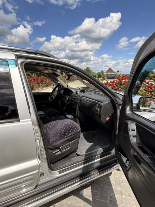 Jeep Grand Cherokee 2004 год Бендеры Бендеры - изображение 7