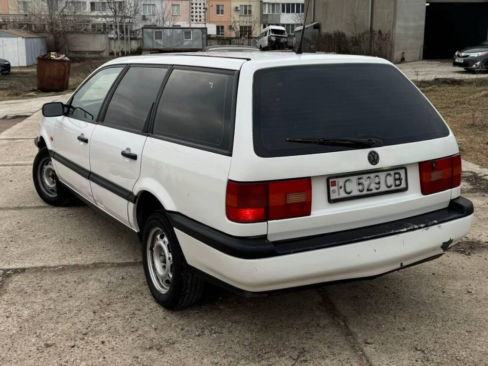Volkswagen Passat 1994 год Тирасполь Тирасполь - изображение 2