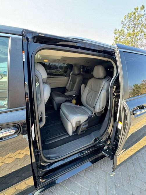 Toyota Sienna 2023 год Тирасполь Тирасполь - изображение 5