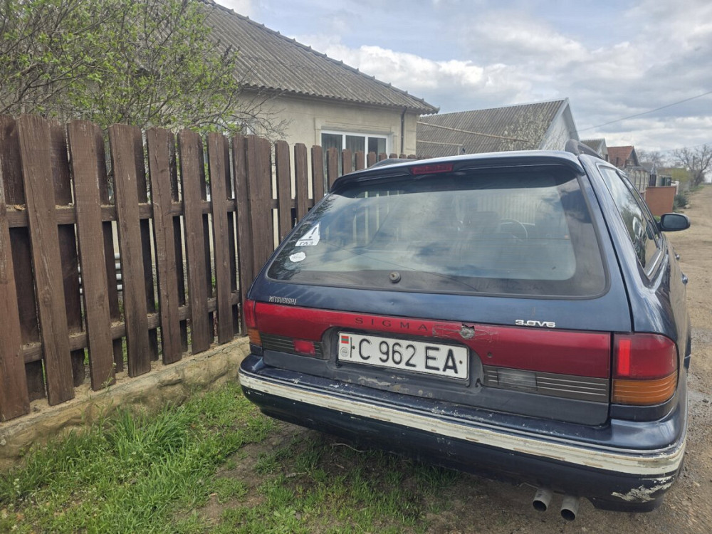 Mitsubishi Sigma 1995 an Tiraspol Tiraspol - fotografie 2