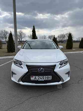 Lexus ES 2016 an Bender Bender