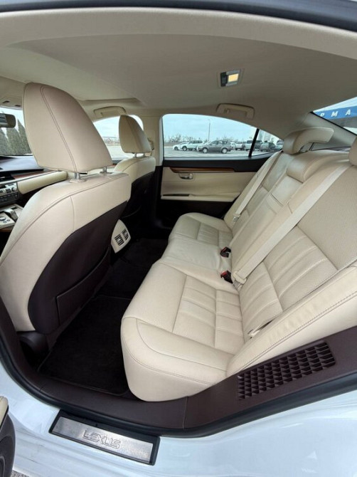 Lexus ES 2016 an Bender Bender - fotografie 8