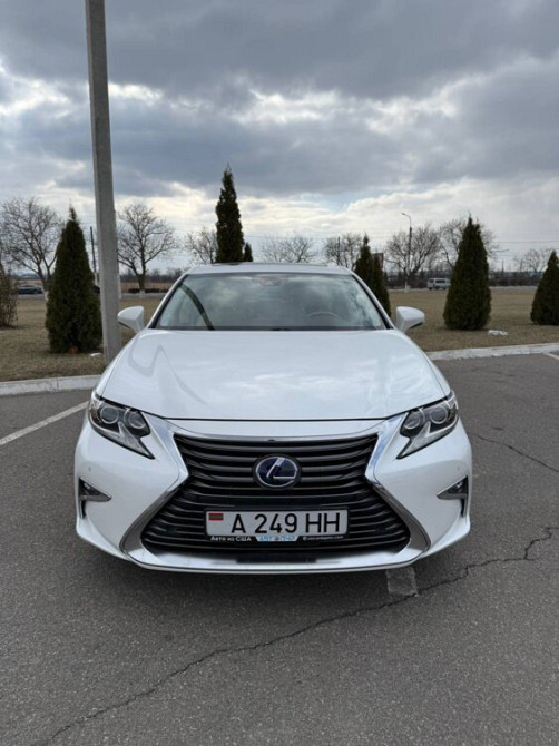 Lexus ES 2016 an Bender Bender - fotografie 1