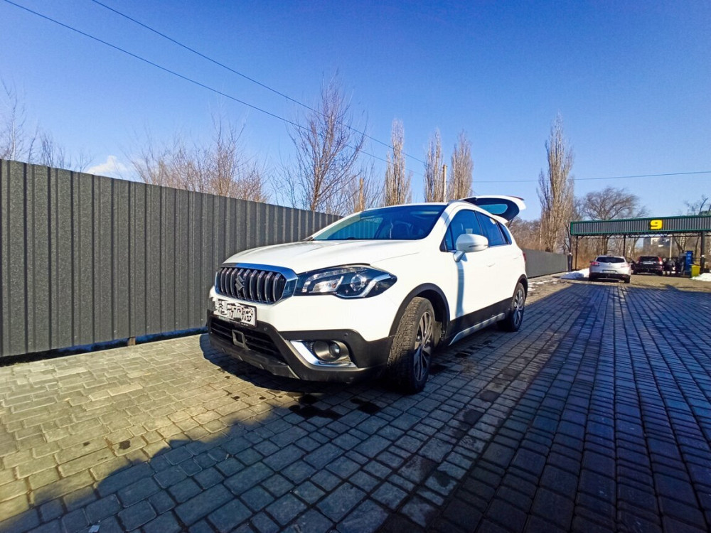 Suzuki S Kross!! 4×4 2016 год пробег 111000 км. Панорама люк кожа торг Тирасполь - изображение 5