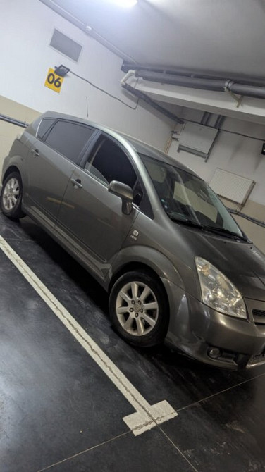 Toyota Corolla Verso 2004 год Тирасполь Тирасполь - изображение 5