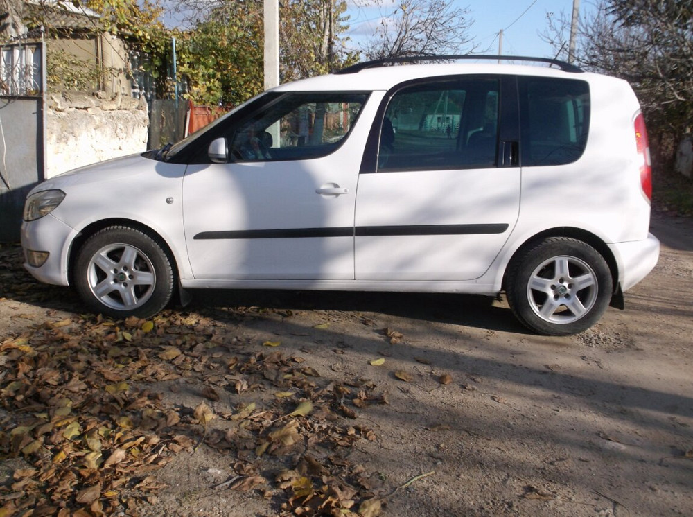 Skoda Roomster 2011 год Кишинёв Кишинёв - изображение 2