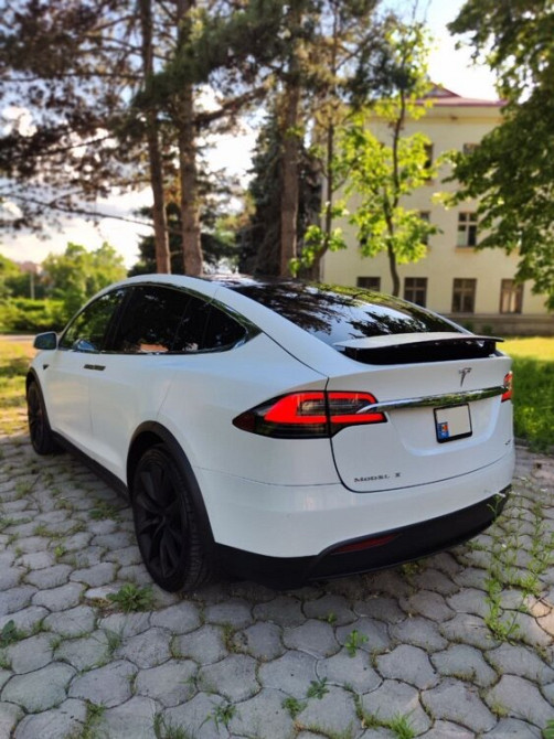 Tesla Model X 2017 год Тирасполь Тирасполь - изображение 5