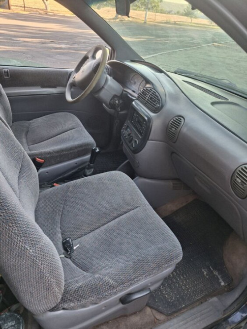 Chrysler Voyager 1997 год Бендеры Бендеры - изображение 2