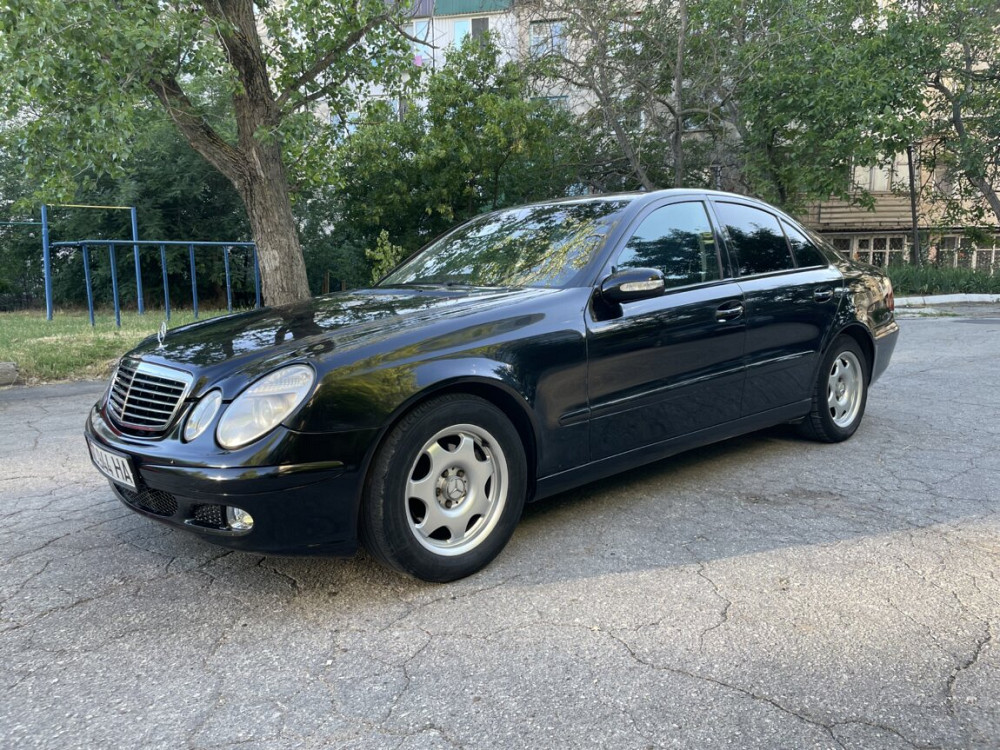 Mercedes E-Class 2004 an Tiraspol Tiraspol - fotografie 1