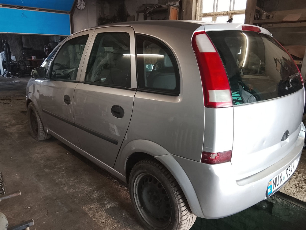 Opel Meriva 2004 год Резина Резина - изображение 2