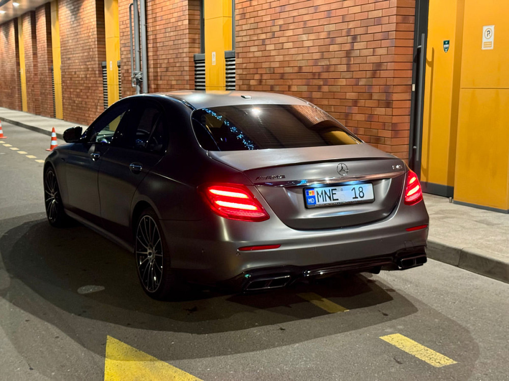 Mercedes E-Class AMG Chişinău - fotografie 3