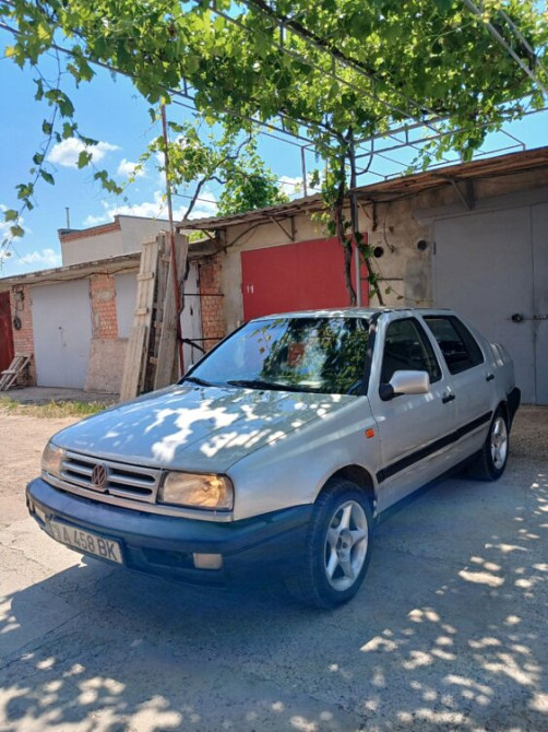 Volkswagen Vento 1995 год Тирасполь Тирасполь - изображение 4