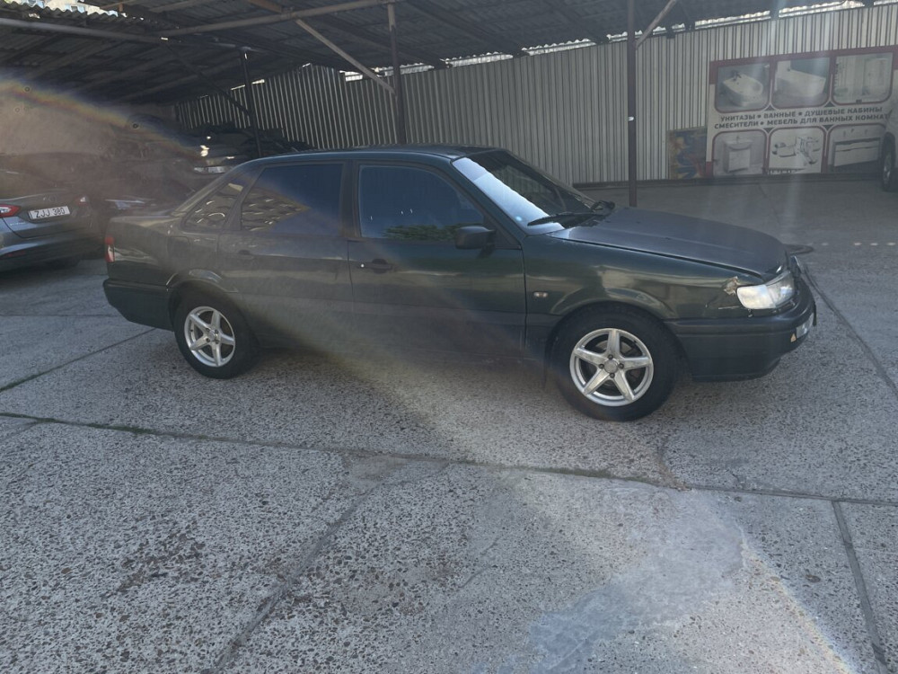 Volkswagen Passat 1996 год Тирасполь Тирасполь - изображение 3