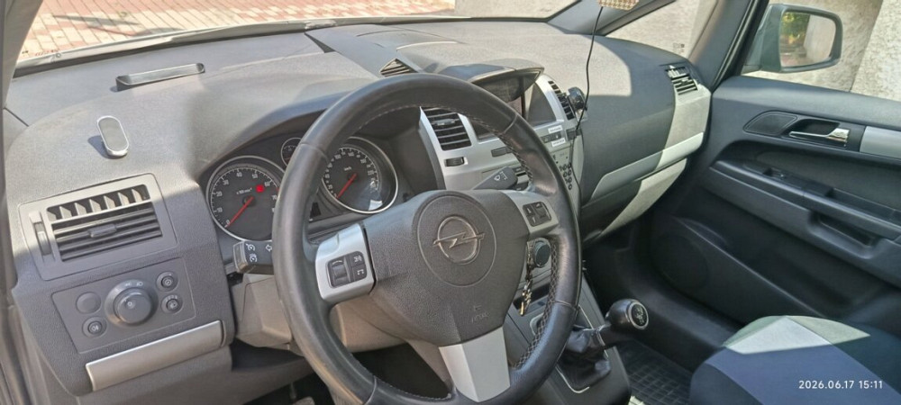 Opel Zafira 2009 an Tiraspol Tiraspol - fotografie 9