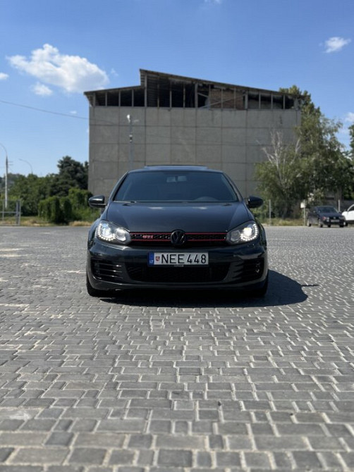 Volkswagen Golf GTI 2010 an Bender Bender - fotografie 1