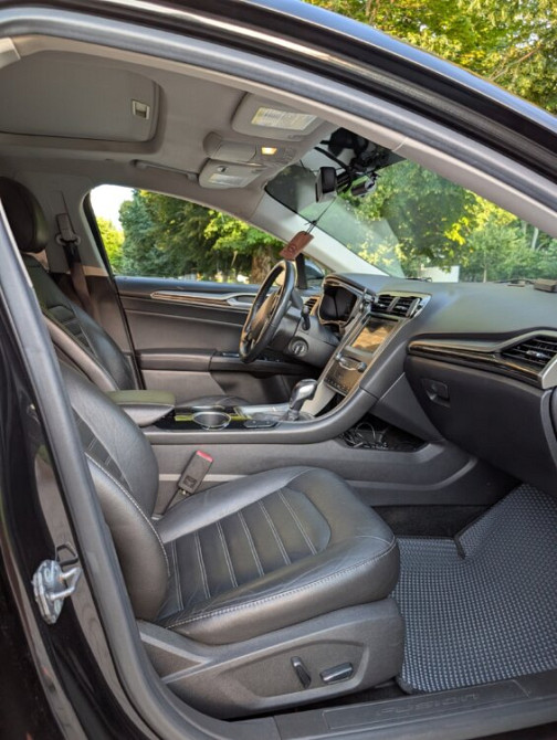 Ford Fusion 2013 an Bender Bender - fotografie 9