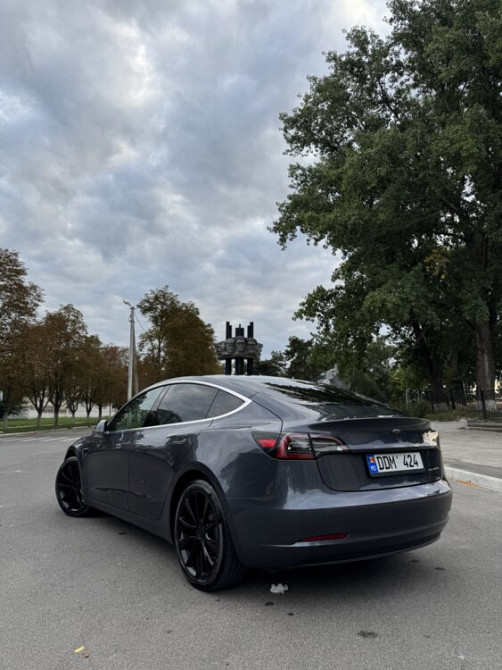 Tesla Model 3 2018 год Бендеры Бендеры - изображение 10