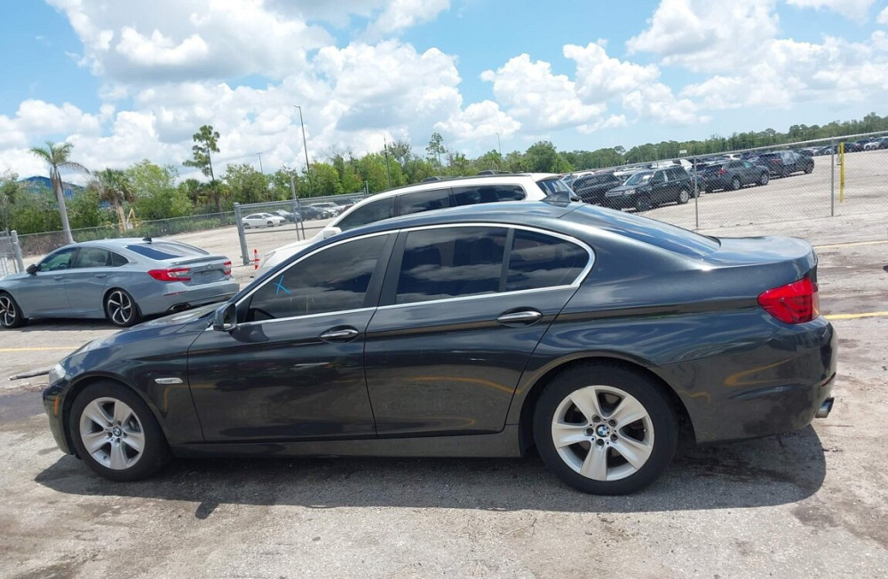BMW 5 Series 2013 год Бендеры Бендеры - изображение 1