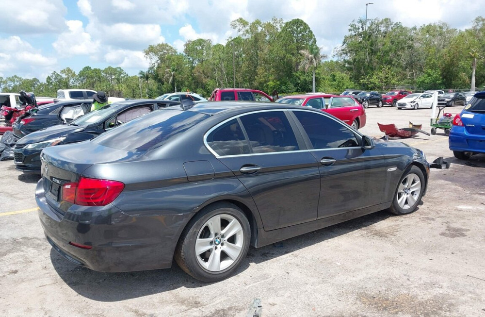 BMW 5 Series 2013 год Бендеры Бендеры - изображение 3