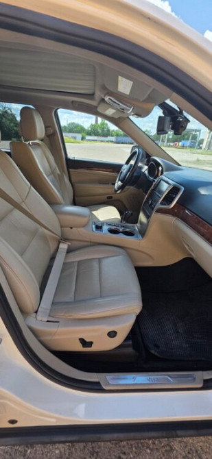 Jeep Grand Cherokee 2011 год Бендеры Бендеры - изображение 4