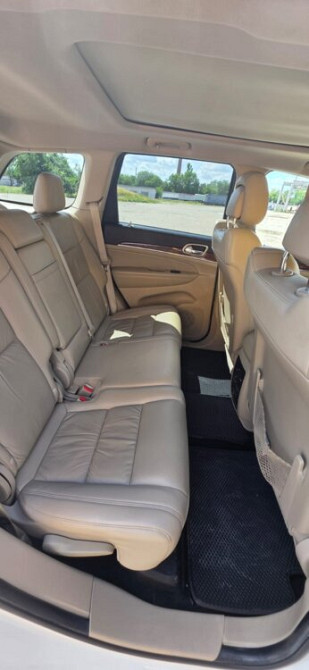 Jeep Grand Cherokee 2011 год Бендеры Бендеры - изображение 3