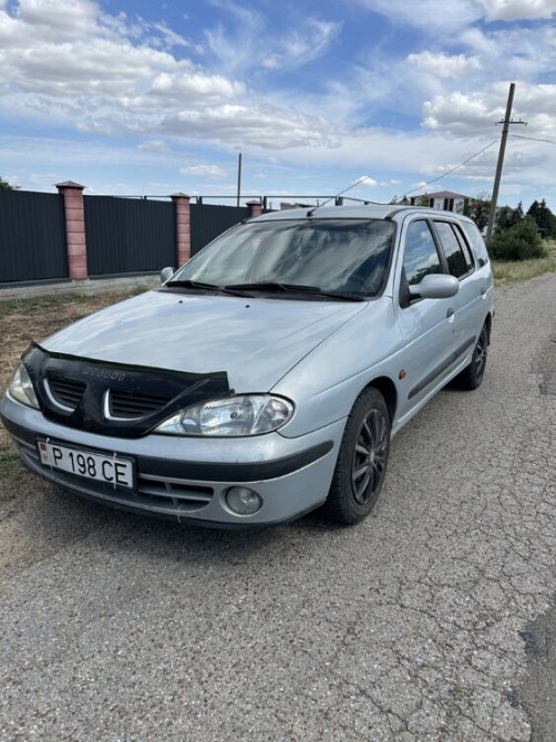 Renault Megane 2001 an Pervomaisc Pervomaisc - fotografie 1