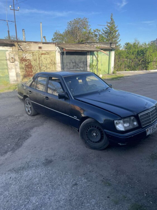 Mercedes W124 1994 год Бендеры Бендеры - изображение 2