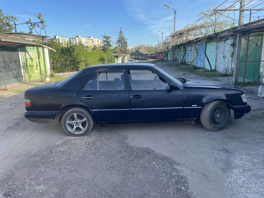 Mercedes W124 1994 год Бендеры Бендеры - изображение 10