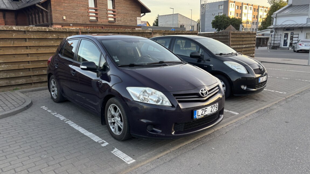 Toyota Auris 2011 год Тирасполь Тирасполь - изображение 1