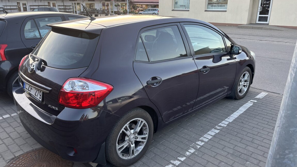 Toyota Auris 2011 год Тирасполь Тирасполь - изображение 4