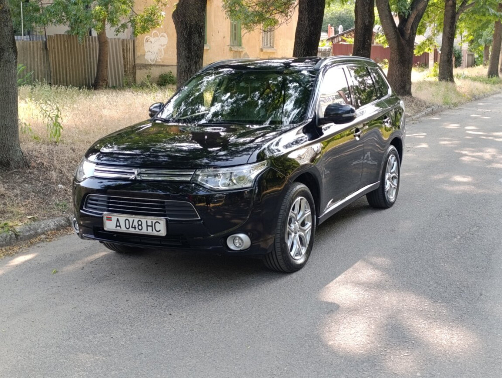 Mitsubishi Outlander 2013 год Бендеры Бендеры - изображение 1