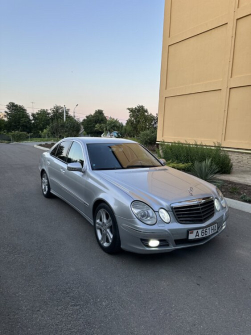 Mercedes E-Class 2005 an Bender Bender - fotografie 2