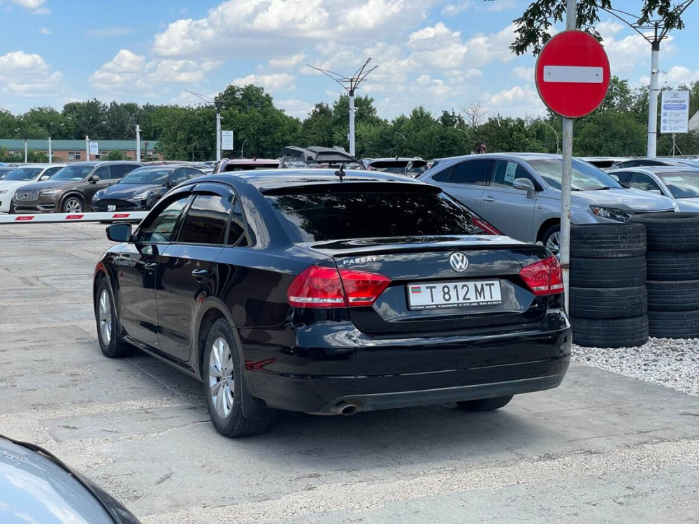 Volkswagen Passat 2013 год Тирасполь Тирасполь - изображение 3