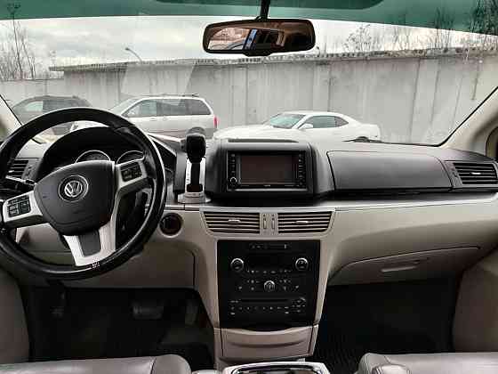 VW Routan Бендеры