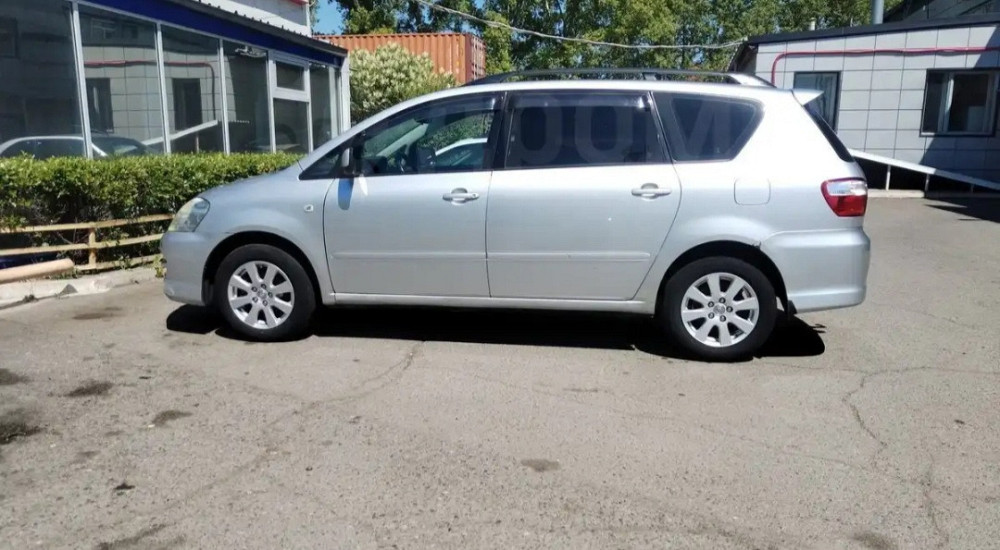 Toyota Avensis Verso 2002 год Тирасполь Тирасполь - изображение 1