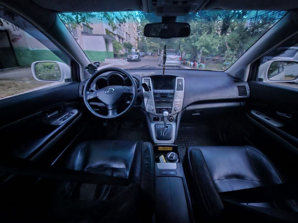 Lexus RX 2008 an Bender Bender - fotografie 3