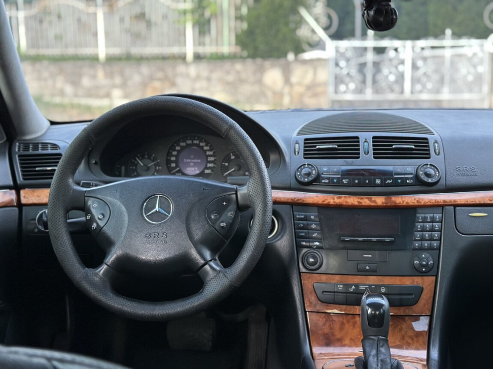 Mercedes E-Class 2003 an Dubăsari Dubăsari - fotografie 9